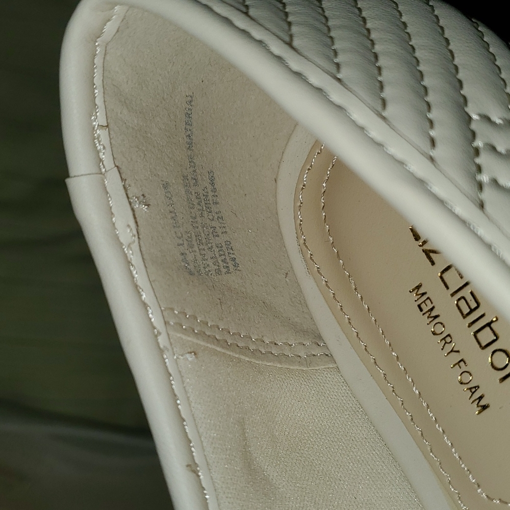 Liz Claiborne Cream Flats Woman's Size 6.5 - Picture 7 of 16